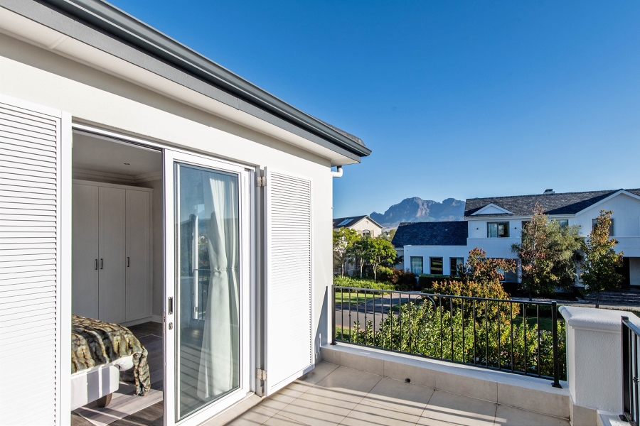 4 Bedroom Property for Sale in Val De Vie Estate Western Cape